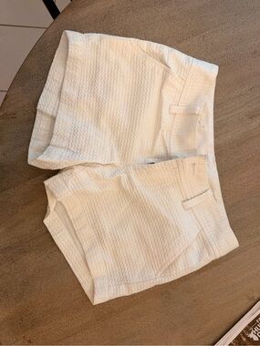 Lilly Pulitzer White Textured Cotton Shorts